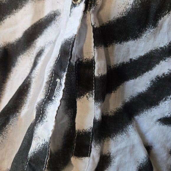 Zebra Print 100% Linen Button-Up Shirt With Rolled Cuffs Size 12P - Picture 3 of 7